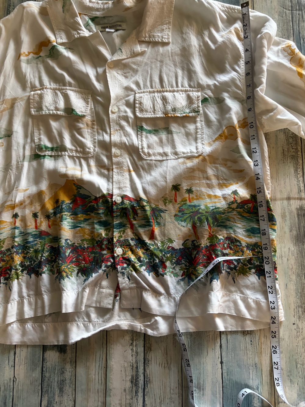 Urban Outfitters White Shirt with Green and Tan Brushstroke Print - Picture 5 of 5